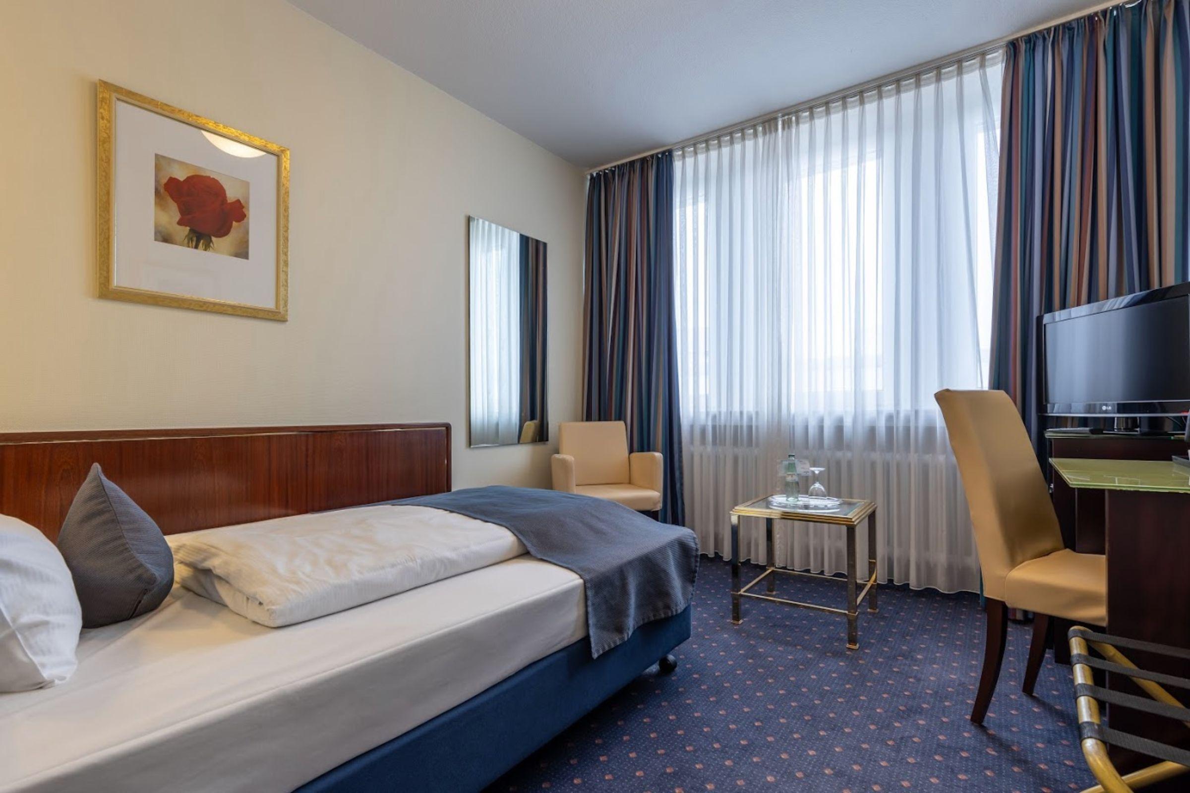 Trip Inn Hotel Uebachs Düsseldorf Dış mekan fotoğraf