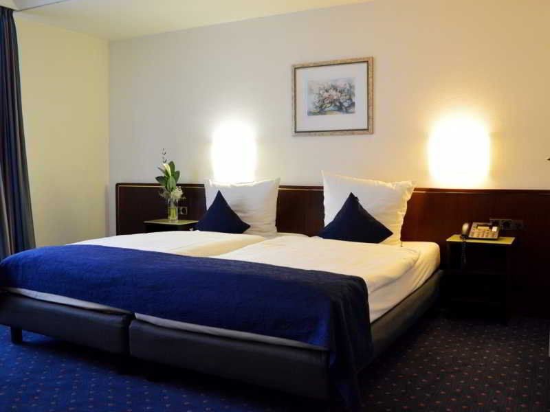 Trip Inn Hotel Uebachs Düsseldorf Dış mekan fotoğraf