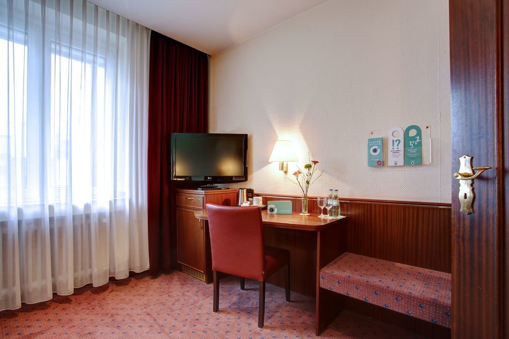 Trip Inn Hotel Uebachs Düsseldorf Dış mekan fotoğraf