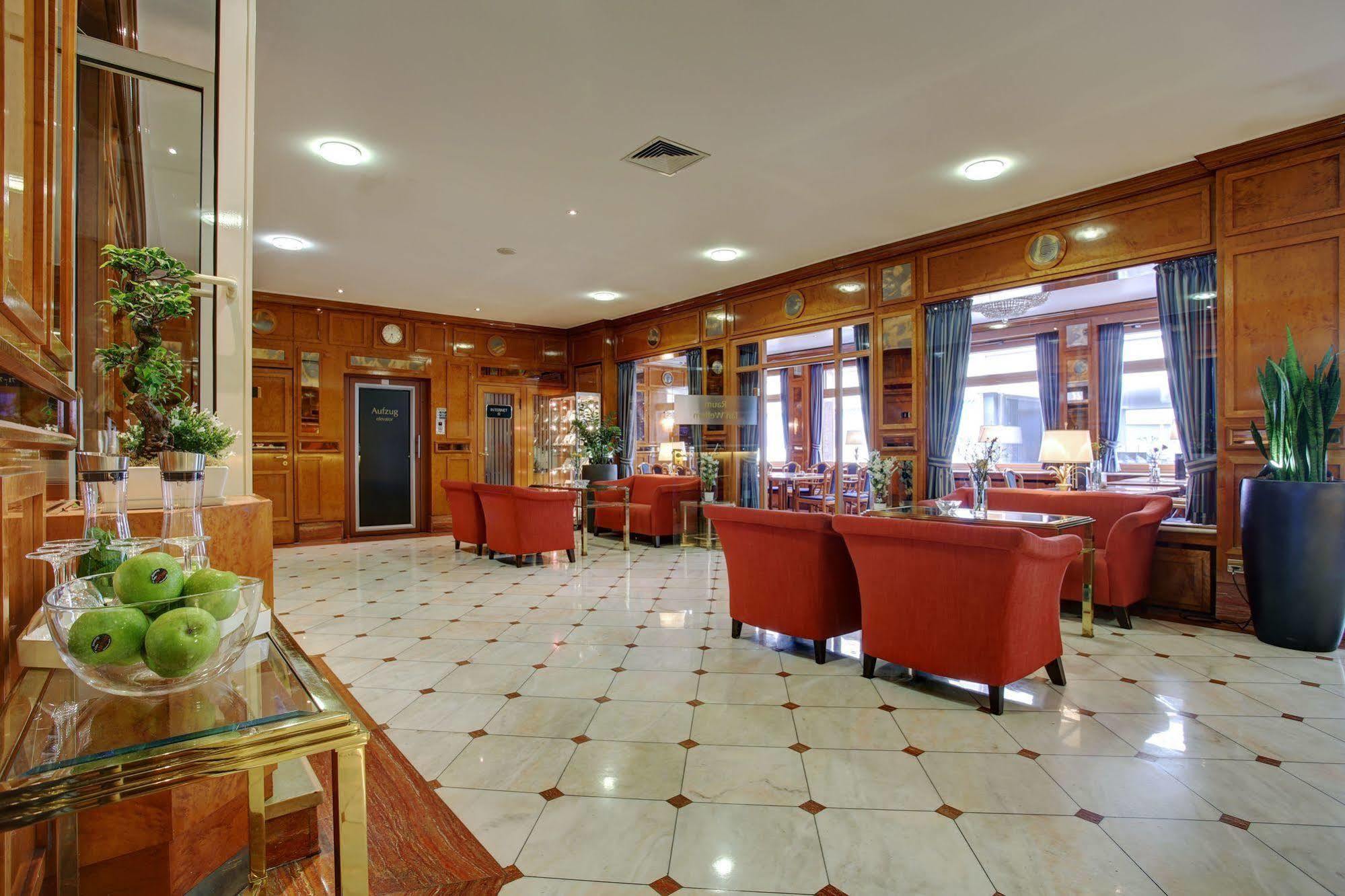 Trip Inn Hotel Uebachs Düsseldorf Dış mekan fotoğraf